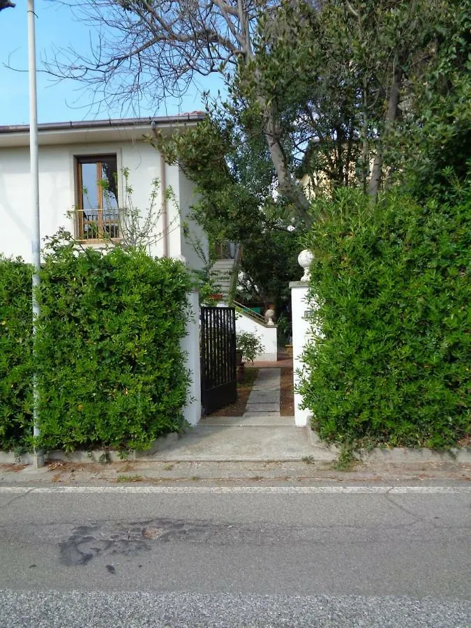 Ferienwohnung La Casa Di Nina Quercianella