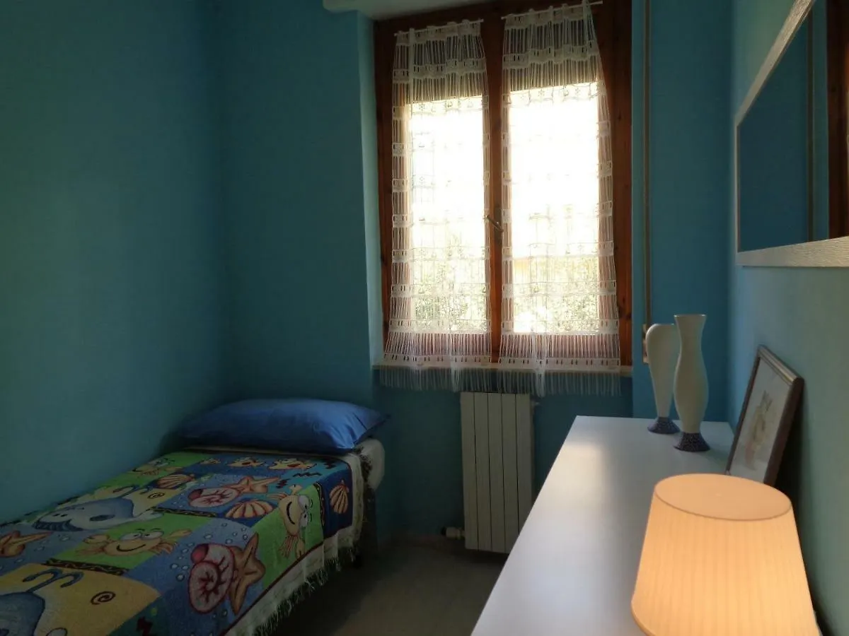 Apartment Ferienwohnung La Casa Di Nina Quercianella